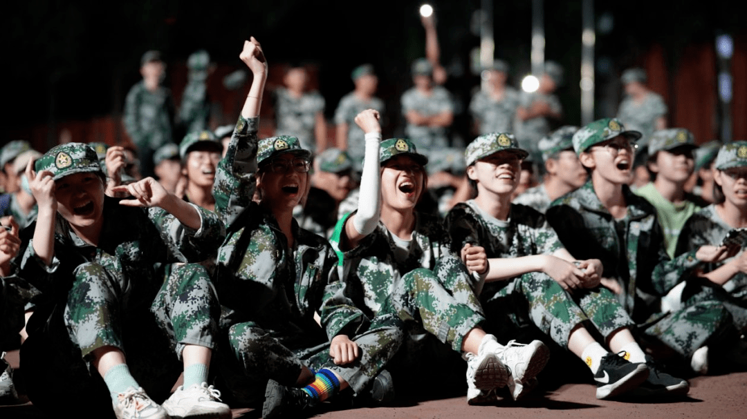 热血奋战，球员顶尖战术轮番上阵的简单介绍
